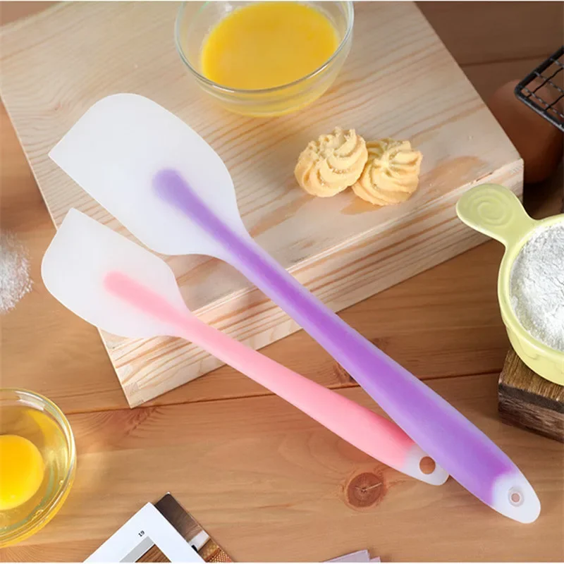 2 サイズのシリコンスクレーパー、耐熱性、ノンスティック、柔 - Kitchen Gadgets You Must Have のレビューと価格