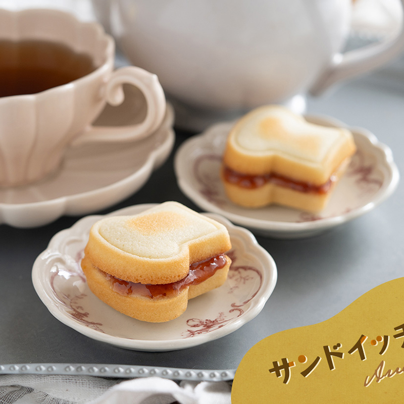 8 空洞トーストパンパターン炭素鋼ケーキ型マドレーヌマフィン - Kitchen Gadget Amazon のレビューと価格