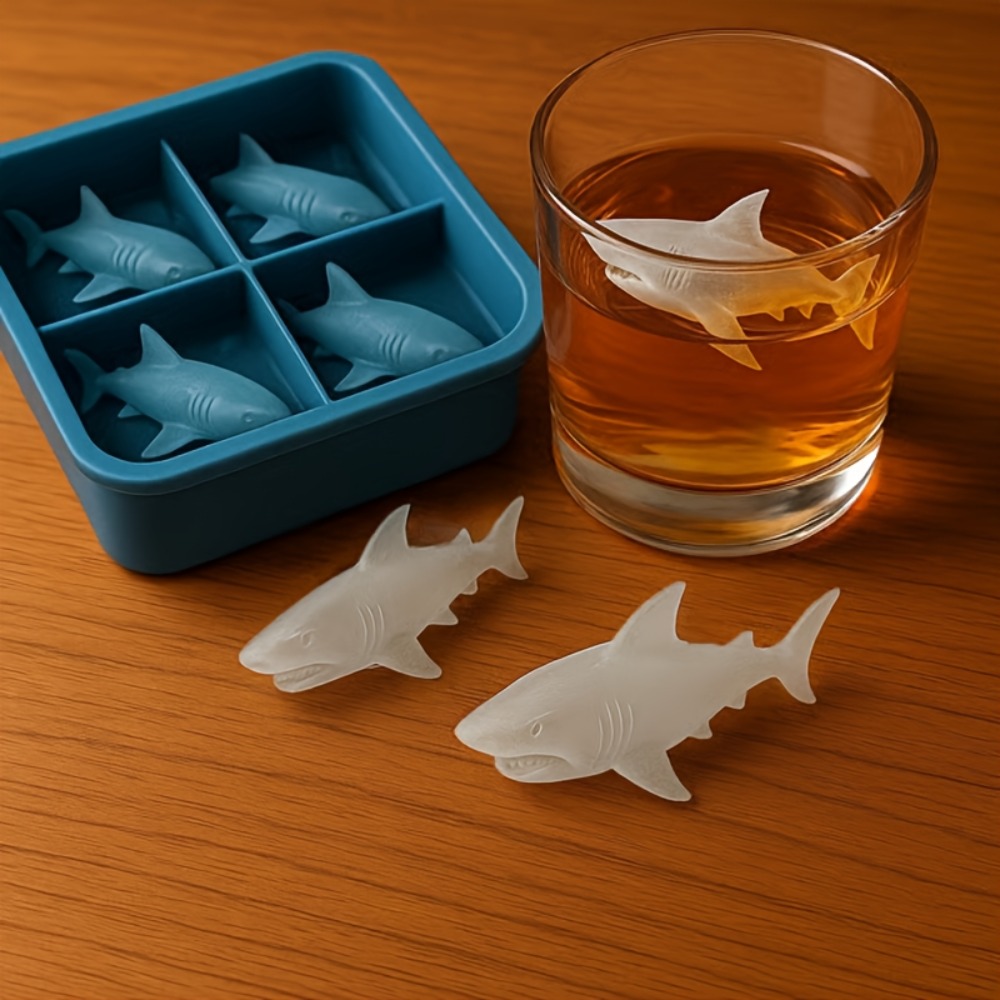 サメ型シリコン製製氷皿 4個取り ノンスティック アイスモー - Kitchen Gadgets You Must Have のレビューと価格
